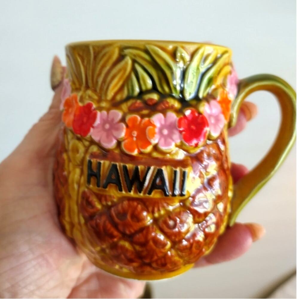 Vintage HAWAII small coffee cup